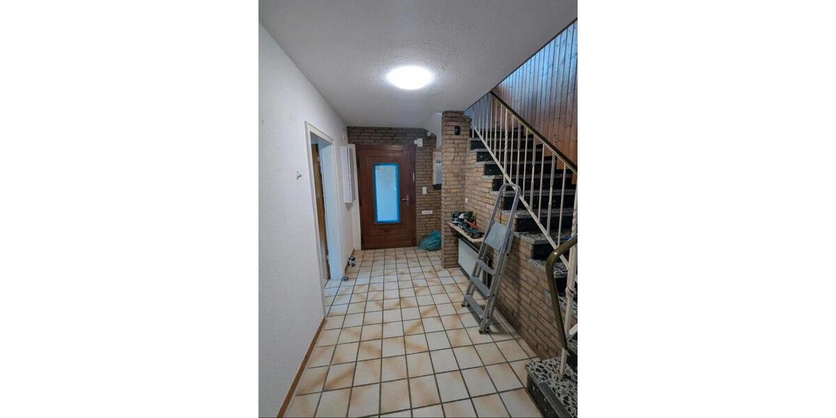 Doppelhaushälfte Nieheim - 2 Zimmer, 110 m&sup2;, 630&euro; | Angebot:26163635