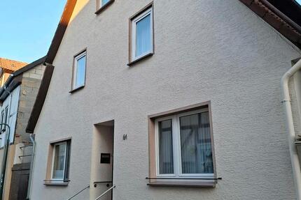 Haus Willebadessen - 4.5 Zimmer, 120 m&sup2;, 160.000&euro; | Angebot:24741500