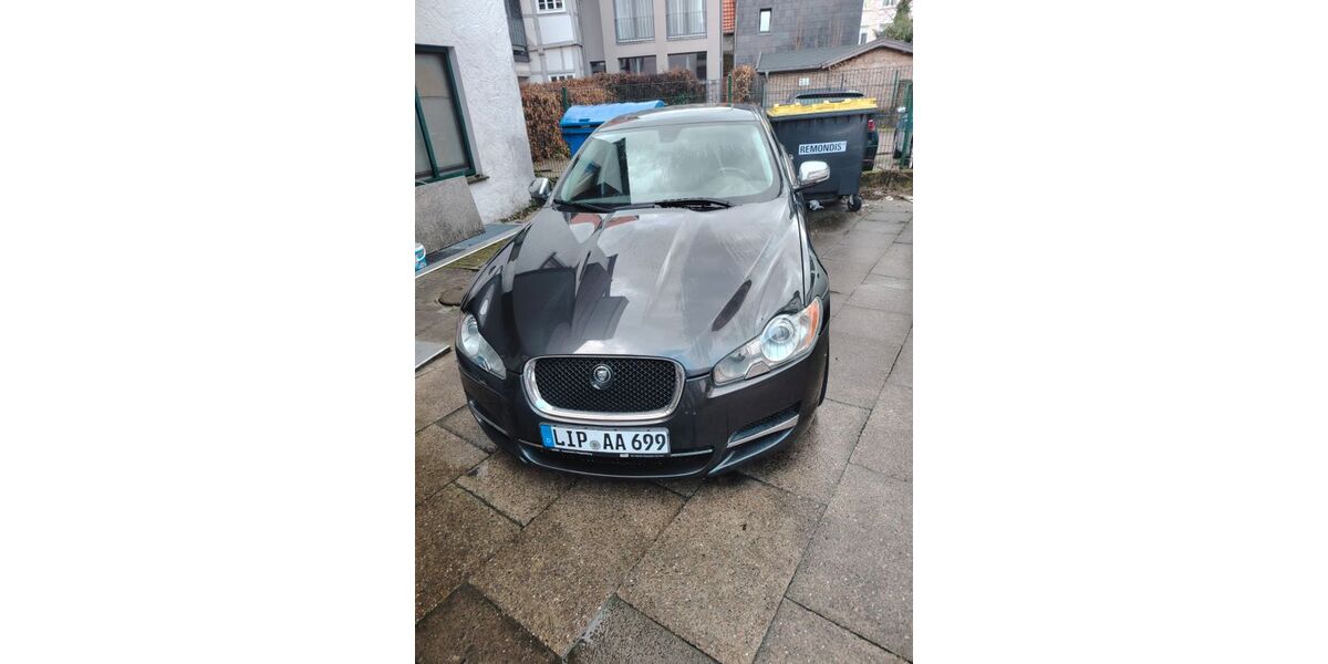 Jaguar XF 201.000 km 6.800 &euro; Detmold 32756