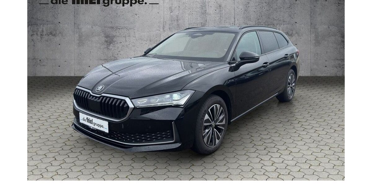 Skoda Superb 6.500 km 43.990 € Paderborn 33104
