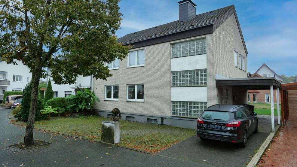 Haus zum Kaufen in Bad Lippspringe 349.000 € 164 m² 6 zimmer