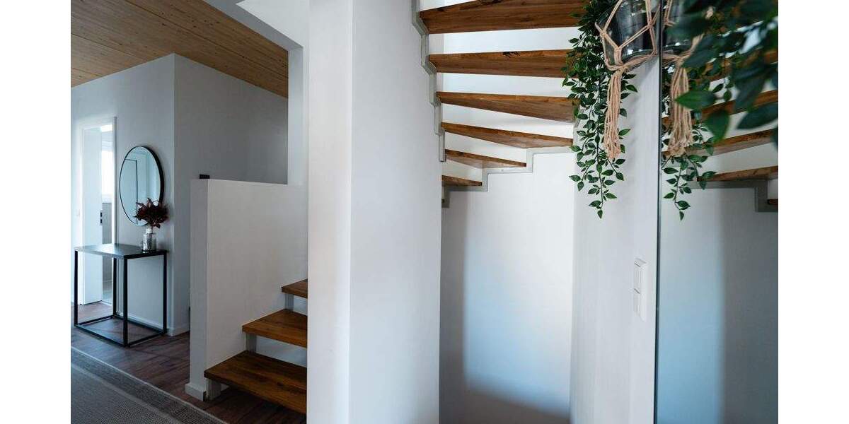 Doppelhaushälfte Detmold / Diestelbruch Oberschönhagen - 7 Zimmer, 170 m&sup2;, 470.000&euro; | Angebot:25780600