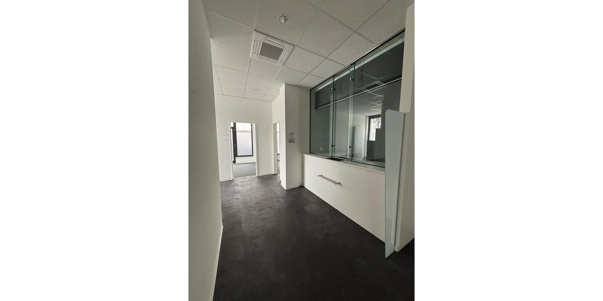 Gewerbeobjekt Lippstadt - 2.400&euro; | Angebot:25065105