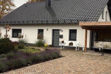 Neubau-Bungalow in Peckelsheim zu vermieten 3 zimmer