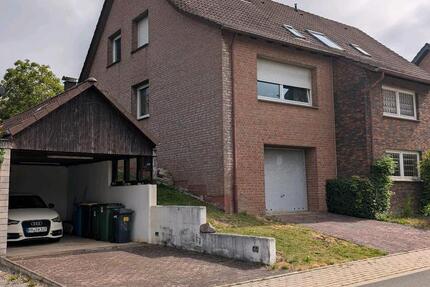 Haus Nieheim - 16 Zimmer, 300 m&sup2;, 190.000&euro; | Angebot:27030692