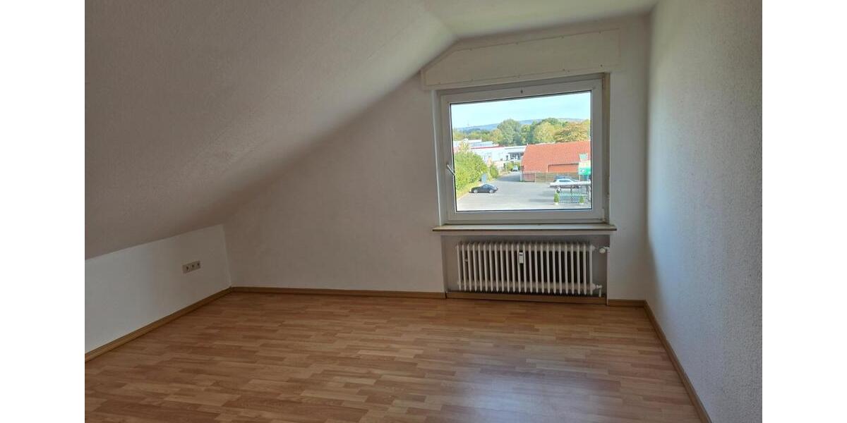 Dachgeschoßwohnung Steinheim - 3.5 Zimmer, 86 m&sup2;, 640&euro; | Angebot:27544318