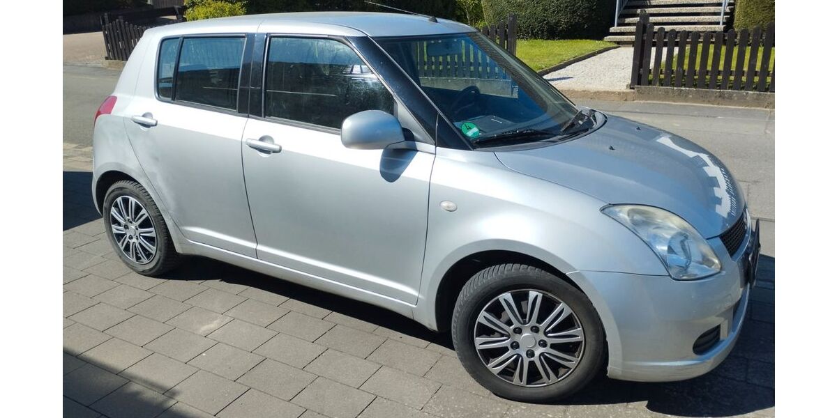 Suzuki Swift 129.000 km 1.800 &euro; Brakel 33034