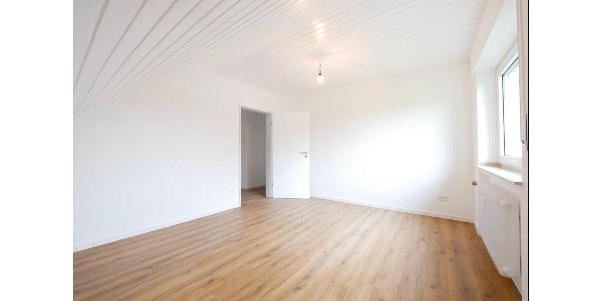 Dachgeschoßwohnung Paderborn Elsen - 3 Zimmer, 67 m&sup2;, 750&euro; | Angebot:26610396