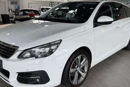 Peugeot 308 132.000 km 10.450 &euro; Paderborn 33106