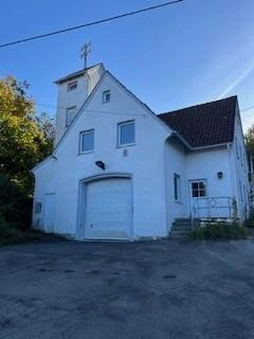 Haus zum Kaufen in Detmold 80.000 € 170 m² 2 zimmer