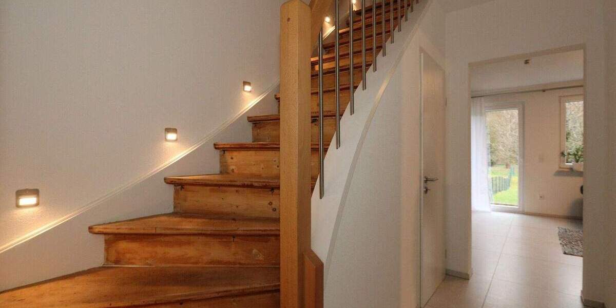 Reihenmittelhaus Marsberg / Niedermarsberg Niedermarsberg - 4 Zimmer, 80 m&sup2;, 160.000&euro; | Angebot:25701939