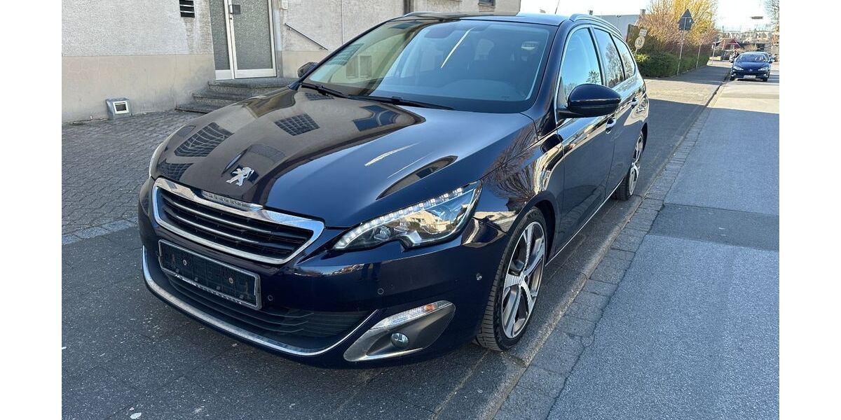 Peugeot 308 180.000 km 6.499 &euro; Paderborn 33100