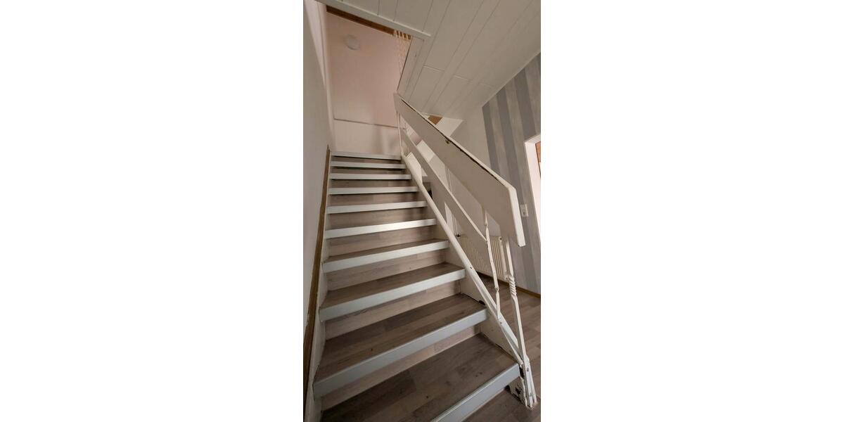 Etagenwohnung Steinheim - 5 Zimmer, 125 m&sup2;, 900&euro; | Angebot:27536573