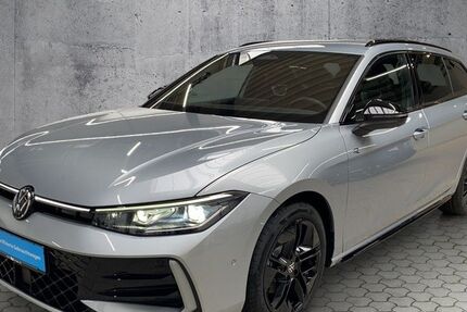 VW Passat 24.500 km 41.990 &euro; Paderborn 33100