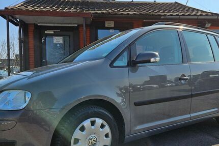 VW Touran 147.890 km 2.590 € Erwitte 59597
