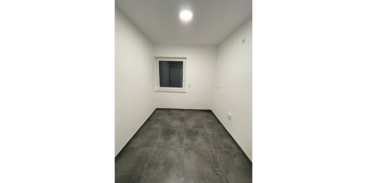 Etagenwohnung Bielefeld Sennestadt - 4 Zimmer, 95 m&sup2;, 1.000&euro; | Angebot:26393551