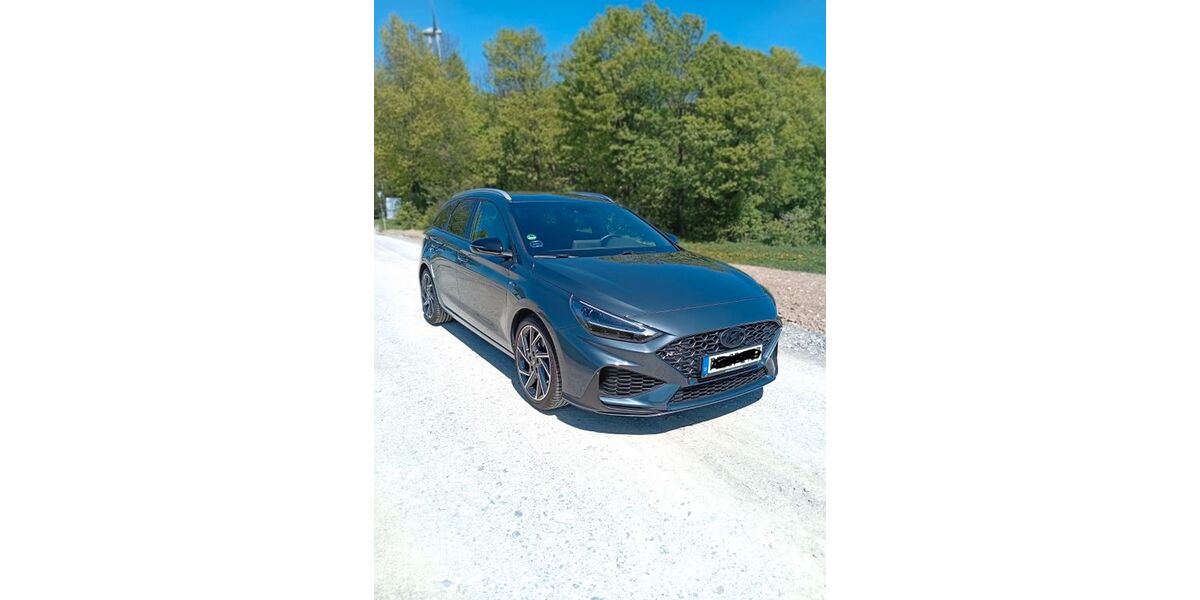 Hyundai i30 28.400 km 21.600 &euro; Altenbeken 33184
