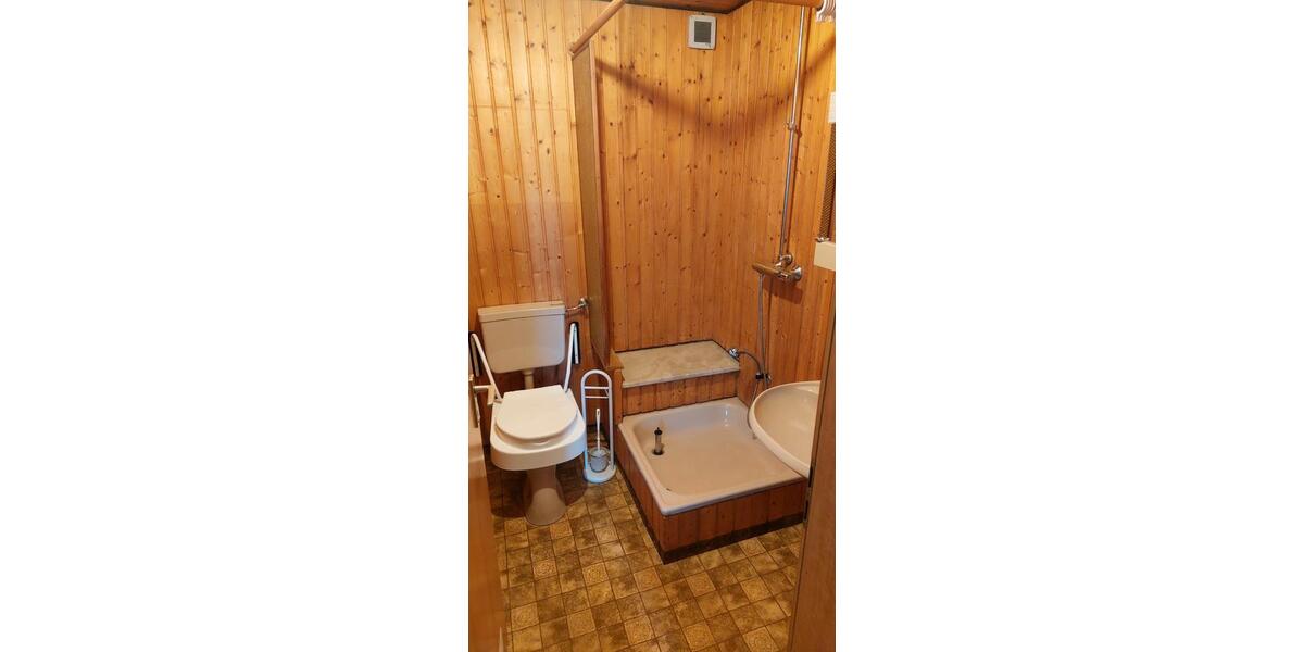 Einfamilienhaus Marsberg - 7 Zimmer, 190 m&sup2;, 210.000&euro; | Angebot:26135791