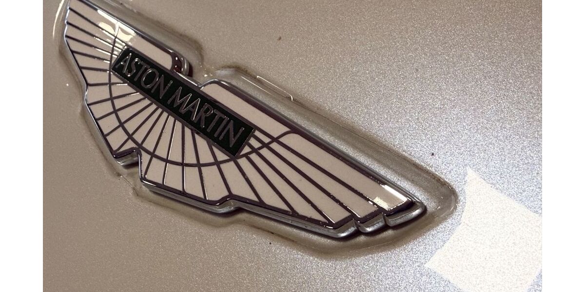 Aston Martin DB9 38.330 km 73.900 &euro; Paderborn 33104