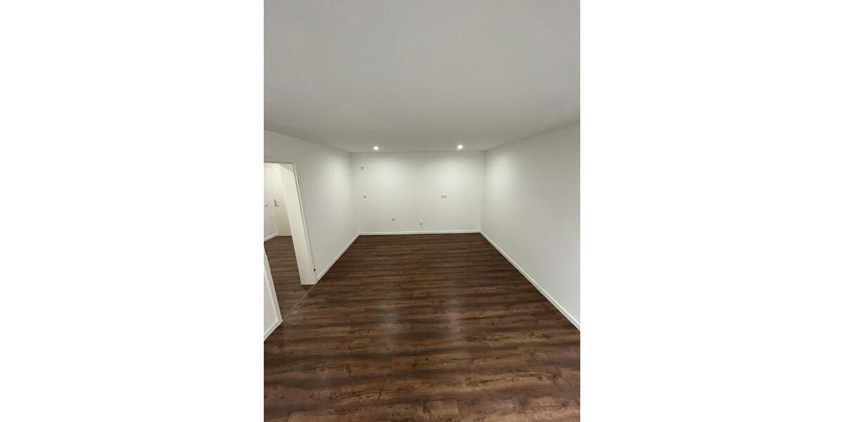 Erdgeschoßwohnung Nieheim - 4 Zimmer, 90 m&sup2;, 670&euro; | Angebot:27626214