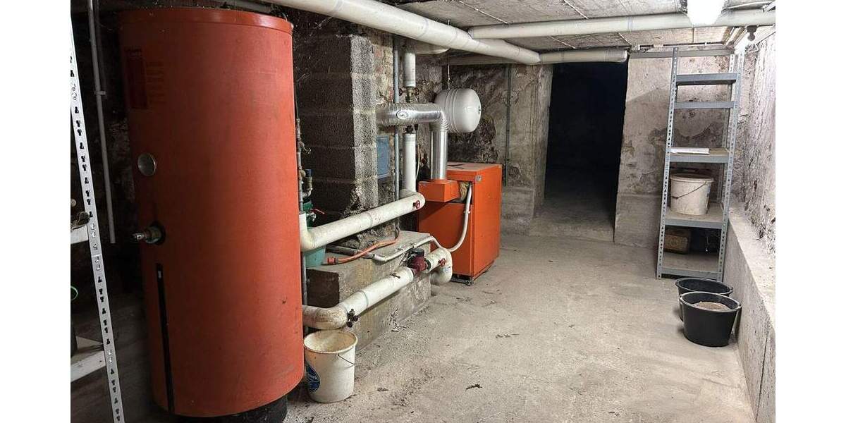 Einfamilienhaus Marsberg Niedermarsberg - 5 Zimmer, 140 m&sup2;, 150.000&euro; | Angebot:26724851