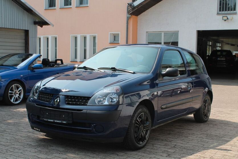 Renault Clio 149.900 km 1.950 € Augustdorf 32832