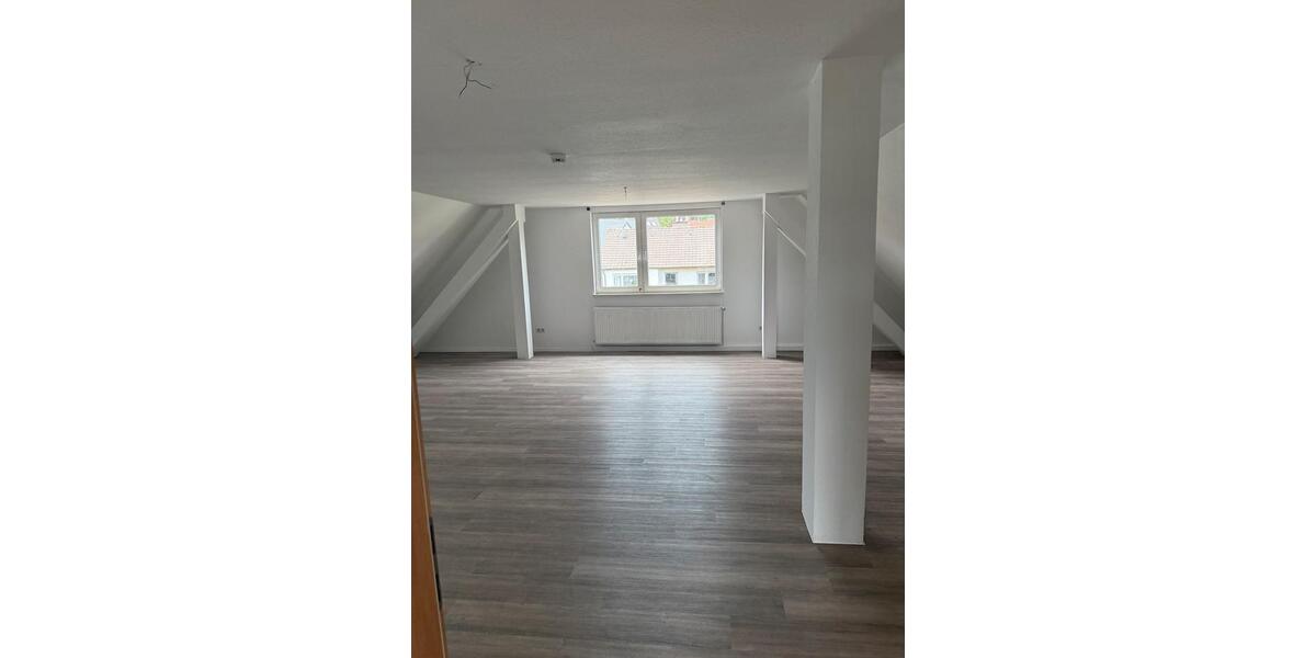 5-Zimmer Maisonettenwohnung mit Balkon in Bad Driburg 5 zimmer