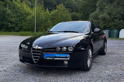 Alfa Romeo 159 138.000 km 7.200 &euro; Bad Driburg 33014