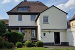 Umfangreich sanierte DG-Wohnung mit Loggia in BI-Brake