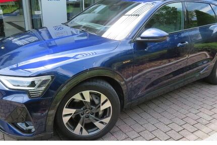 Audi e-tron 31.279 km 35.990 &euro; Marsberg 34431