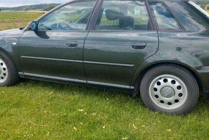 Audi A3 180.000 km 2.550 &euro; Willebadessen 34439