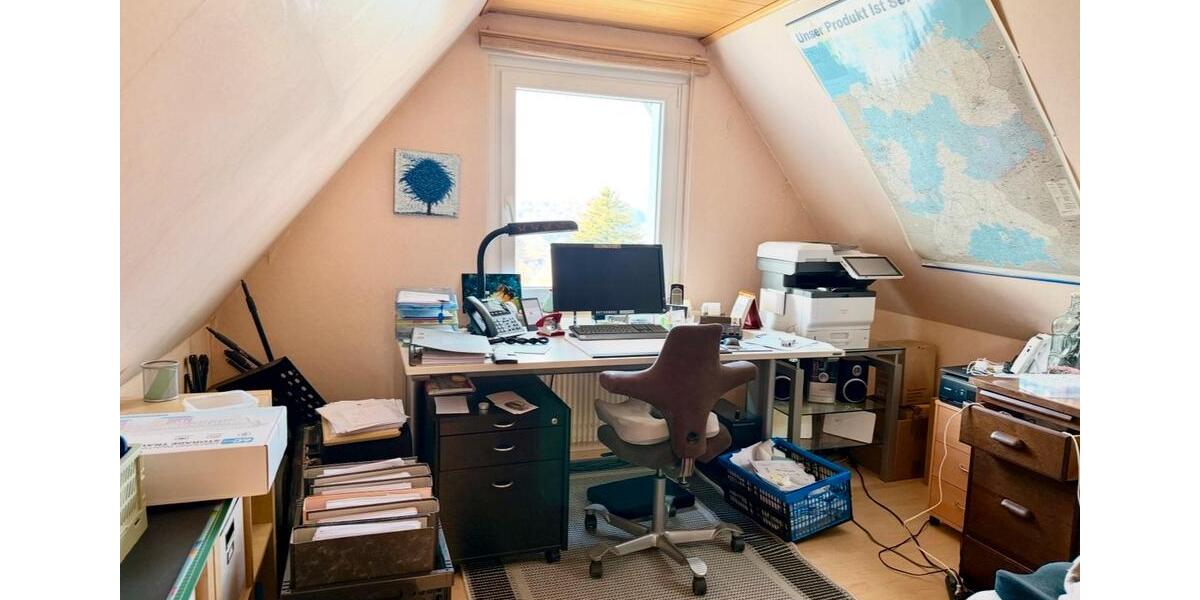 Dachgeschoßwohnung Horn-Bad Meinberg Bad Meinberg - 4 Zimmer, 124 m&sup2;, 900&euro; | Angebot:26670863
