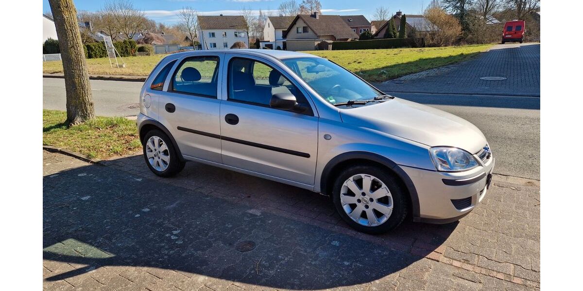 Opel Corsa 76.520 km 2.900 &euro; Paderborn 33106