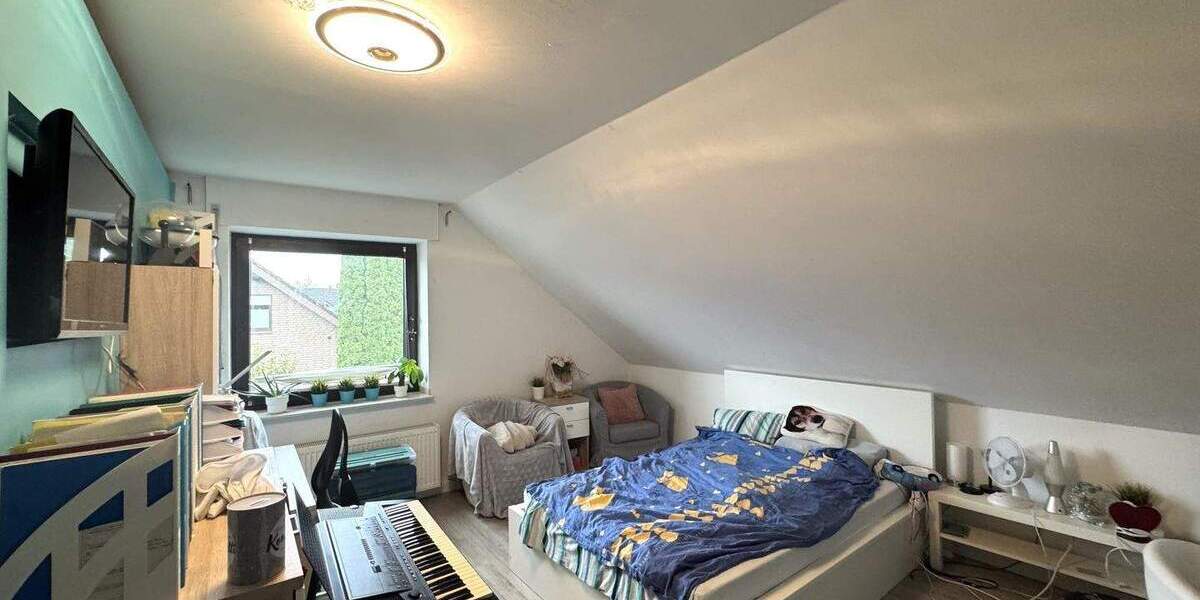 Einfamilienhaus Salzkotten - 7 Zimmer, 130 m&sup2;, 499.000&euro; | Angebot:25360757