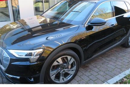 Audi e-tron 26.347 km 28.990 &euro; Marsberg 34431