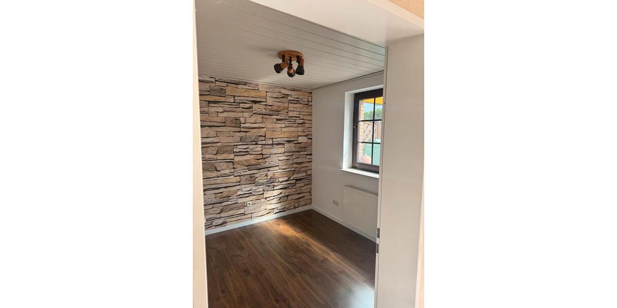 Reihenhaus Bad Lippspringe - 5 Zimmer, 100 m&sup2;, 850&euro; | Angebot:26677613