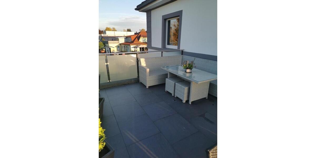 Etagenwohnung Brakel - 1 Zimmer, 140 m&sup2;, 1.200&euro; | Angebot:26036380