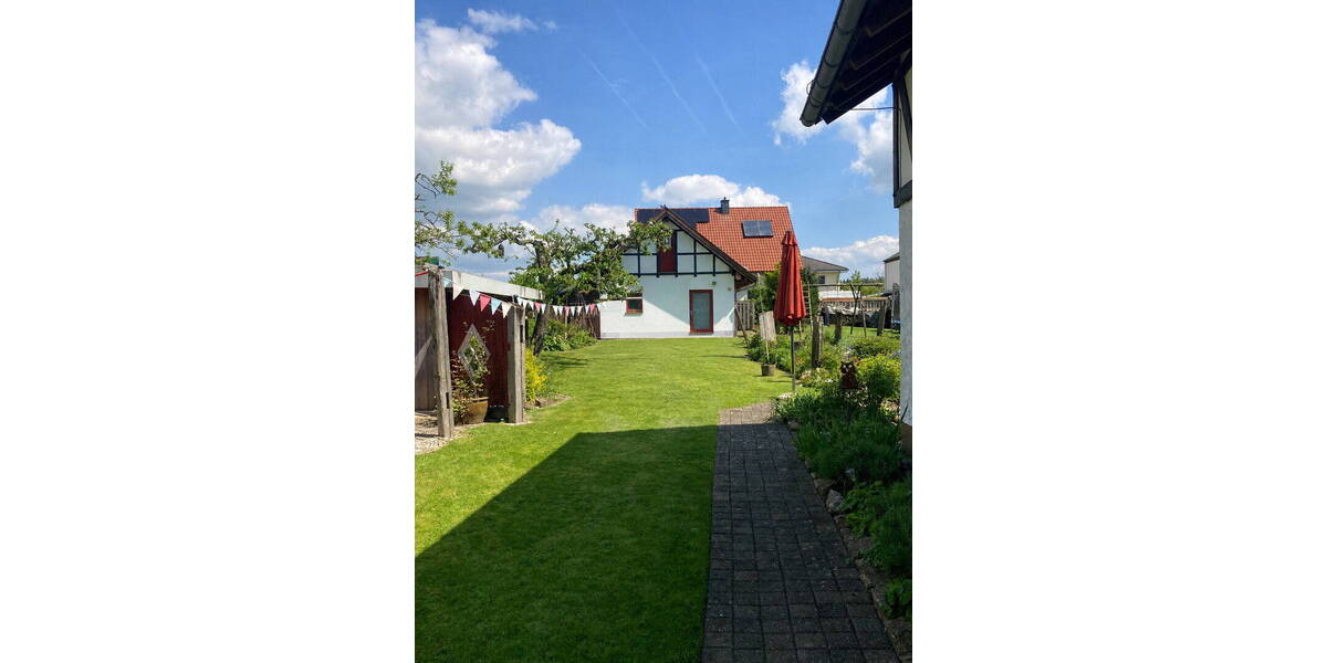Einfamilienhaus Bad Wünnenberg (OT Fürstenberg) Fürstenberg - 1 Zimmer, 330 m&sup2;, 420.000&euro; | Angebot:26417654