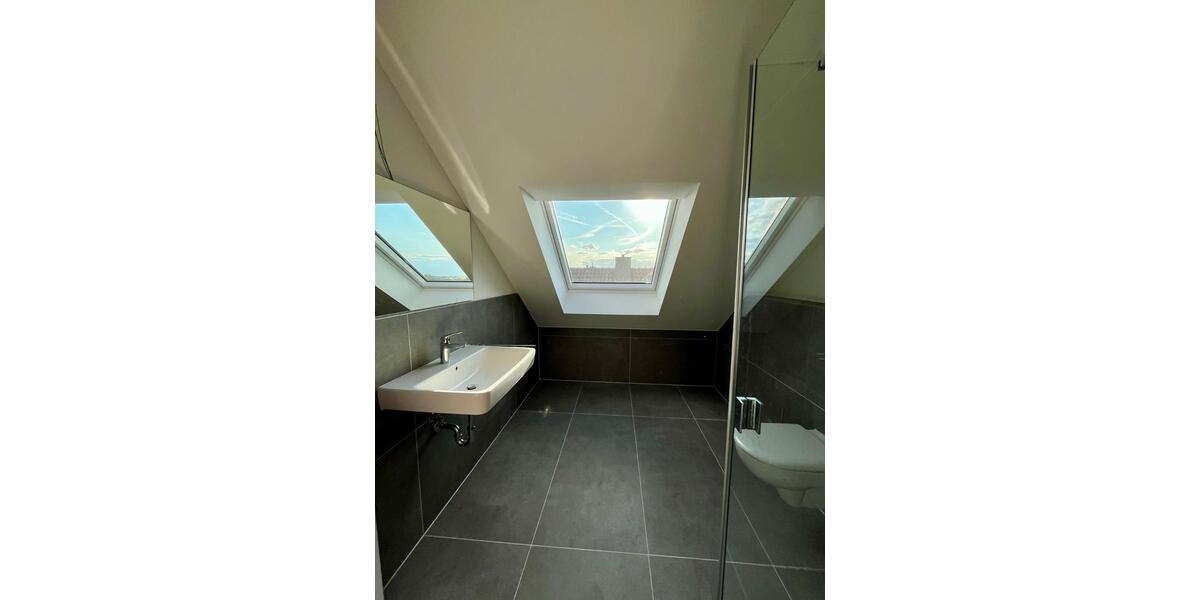 Dachgeschoßwohnung Paderborn Neuenbeken - 3 Zimmer, 101 m&sup2;, 1.400&euro; | Angebot:27564919