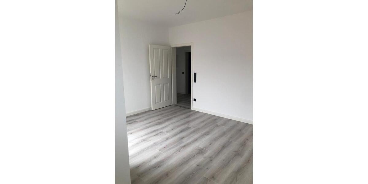 Erdgeschoßwohnung Paderborn Neuenbeken - 2 Zimmer, 90 m&sup2;, 1.130&euro; | Angebot:25806775