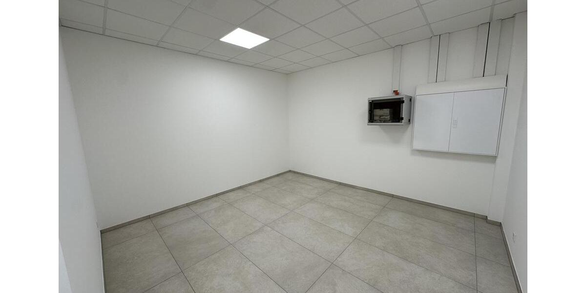 Gewerbeobjekt Paderborn Neuenbeken - 1.500&euro; | Angebot:25656350