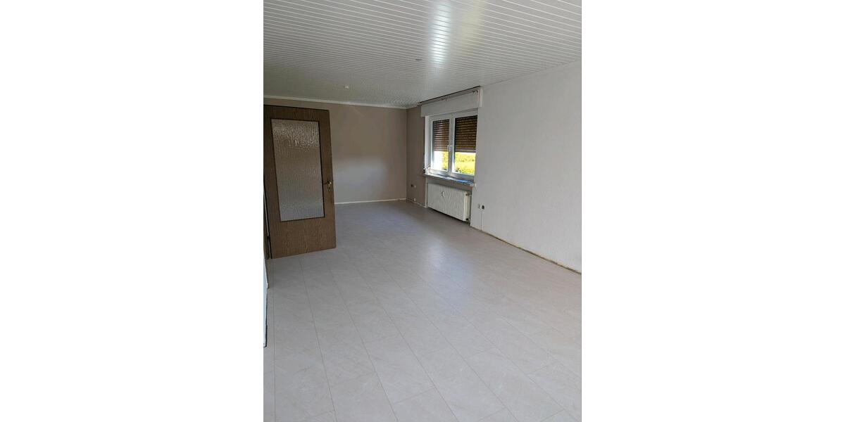 Erdgeschoßwohnung Schloß Holte-Stukenbrock Stukenbrock - 3 Zimmer, 85 m&sup2;, 650&euro; | Angebot:26423160