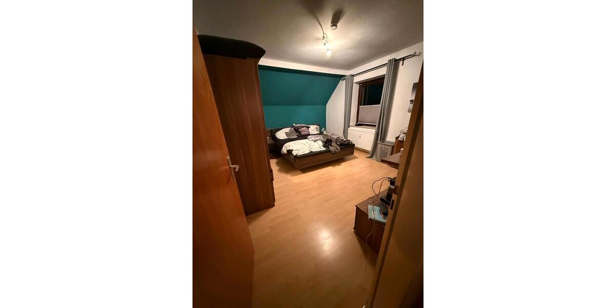 Etagenwohnung Detmold Hakedahl - 3 Zimmer, 80 m&sup2;, 840&euro; | Angebot:26223483