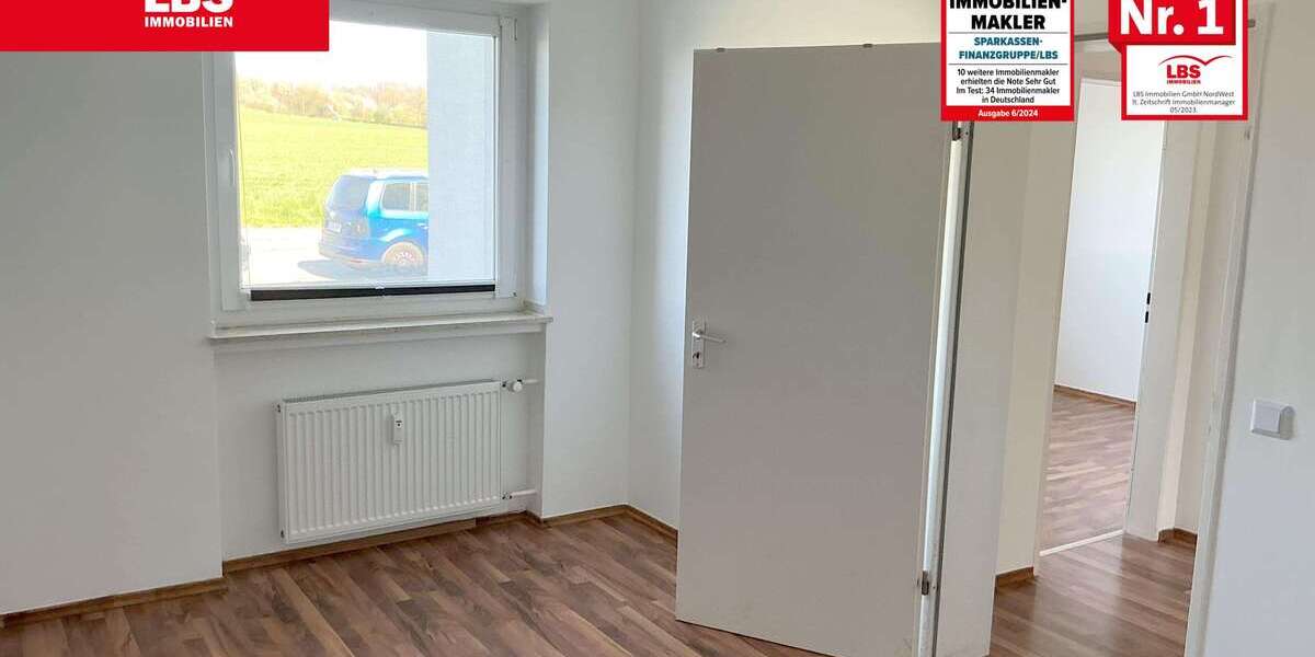 Wohnung zum Kaufen in Detmold 105.000 € 94 m² 4 zimmer
