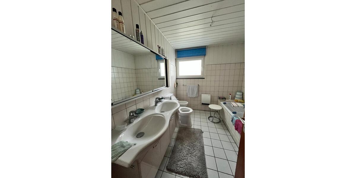 Bungalow Paderborn Elsen - 7 Zimmer, 140 m&sup2;, 1.400&euro; | Angebot:25236181