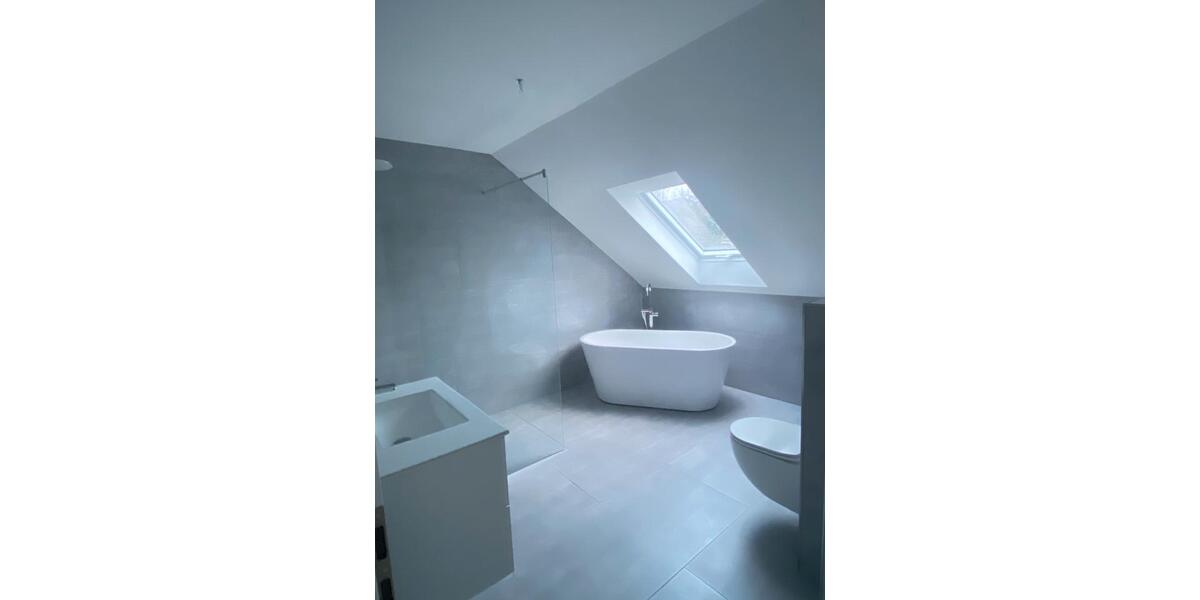 Wohnung 4Z, direkt Anfang Büren-Weine 4 zimmer