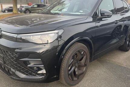 VW Tiguan 11.886 km 38.935 &euro; Schloß Holte-Stukenbrock 33758