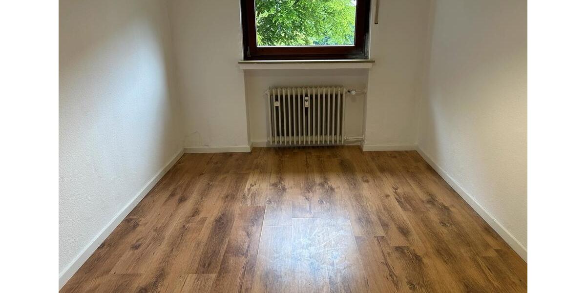 Erdgeschoßwohnung Detmold - 3 Zimmer, 73 m&sup2;, 650&euro; | Angebot:26638428
