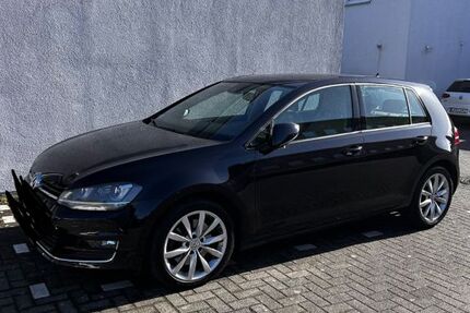 VW Golf 129.000 km 10.699 &euro; Lippstadt 59558