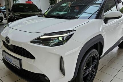 Toyota Yaris Cross 14.810 km 24.590 &euro; Paderborn 33104